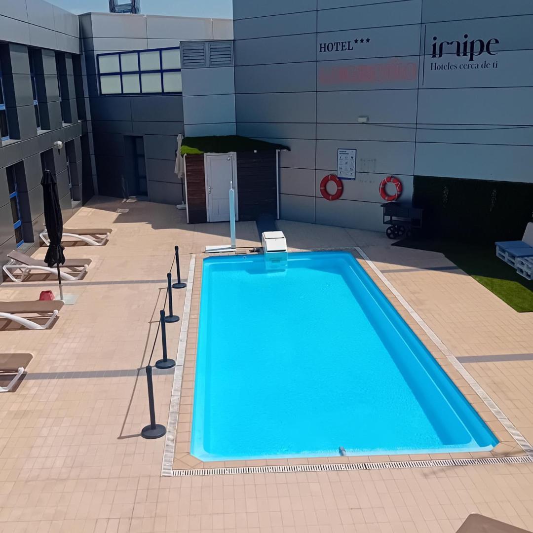 Iraipe Logrono Hotel Esterno foto